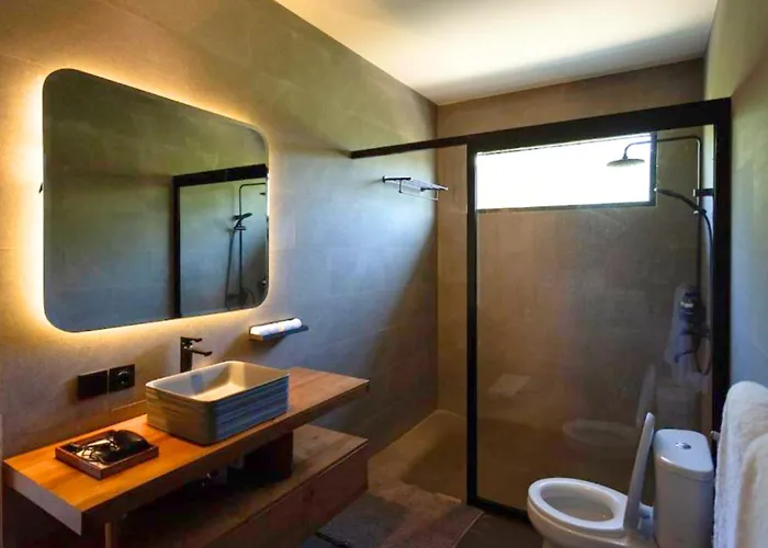 Khayu - 2br With Pool Walk To Villa