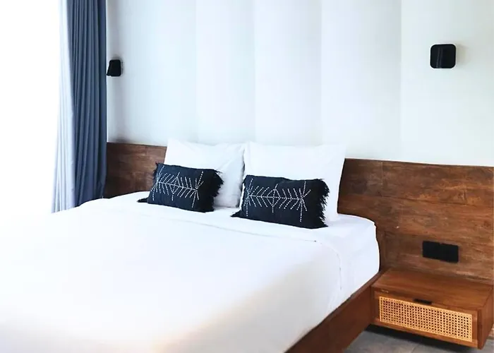 Villa Khayu - 2br With Pool Walk To Seminyak